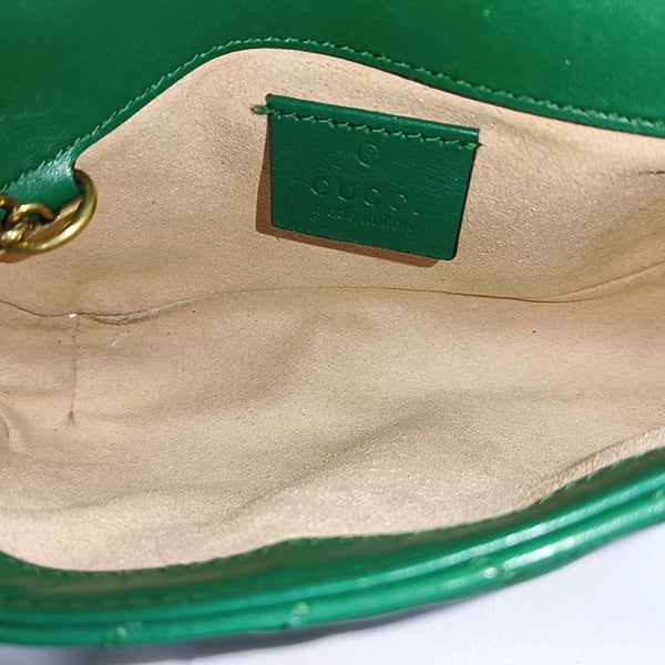 Authenticated pre-owned  GG Marmont Mini Quilted Calfskin Green - Shoulder Bag at Looply