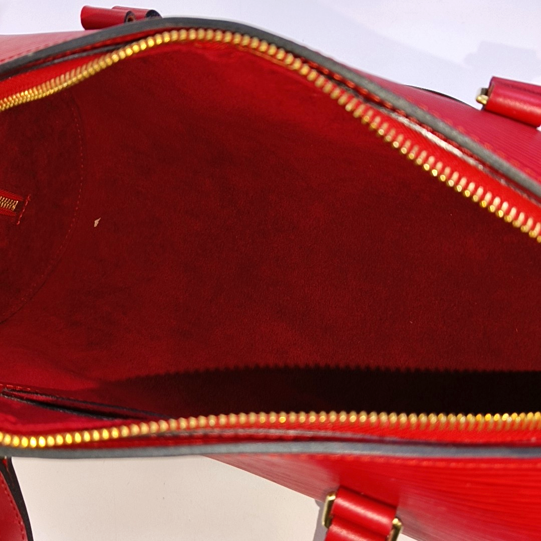 VINTAGE SOUFFLOT Epi Red