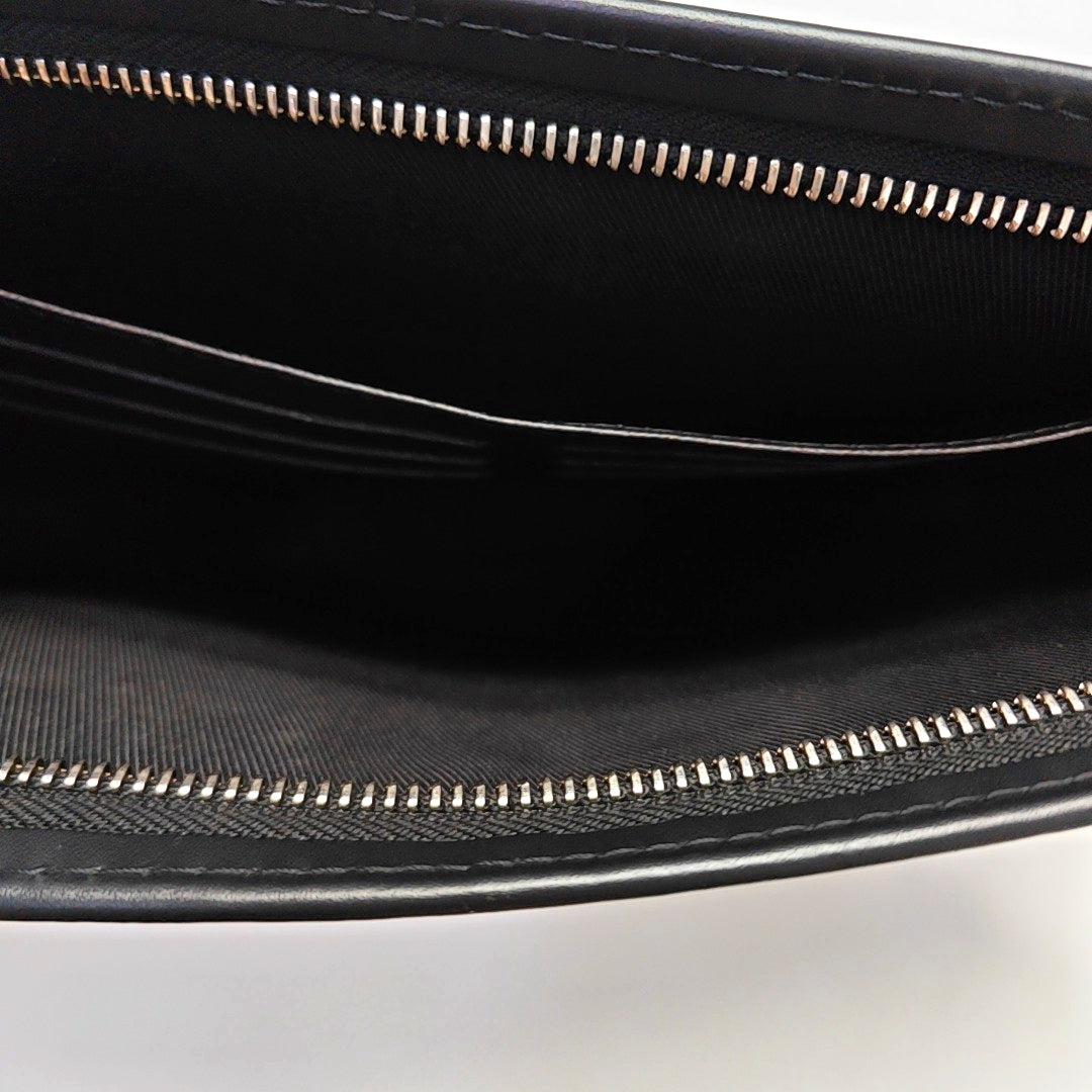 Pochette Voyag MM Damier Graphite Coated Canvas Gray