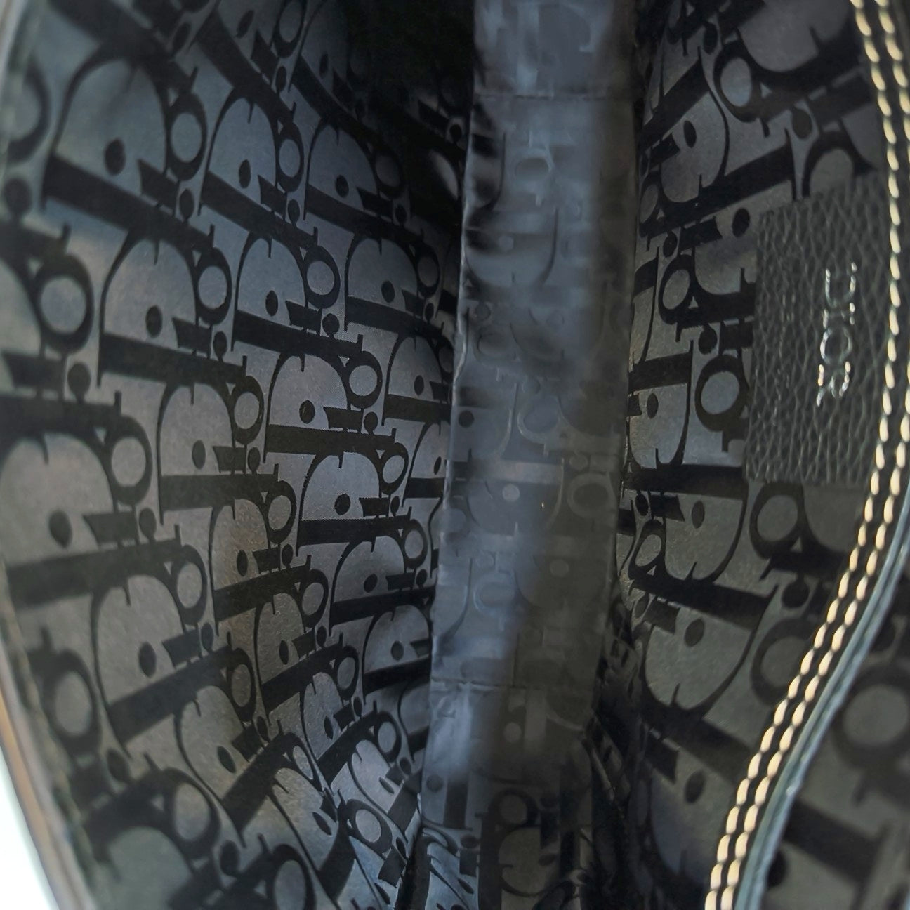 Gallop Calfskin Black