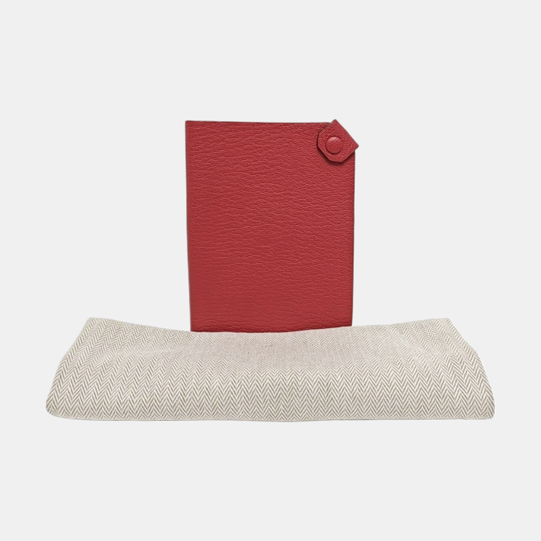 Tarmac Chèvre Mysore Pink Passport Holder