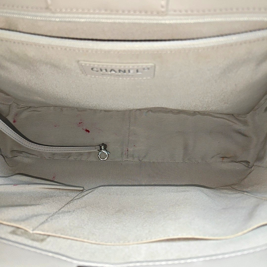 CLASSIC CC SHOPPING TOTE Large Quilted Calfskin Gray