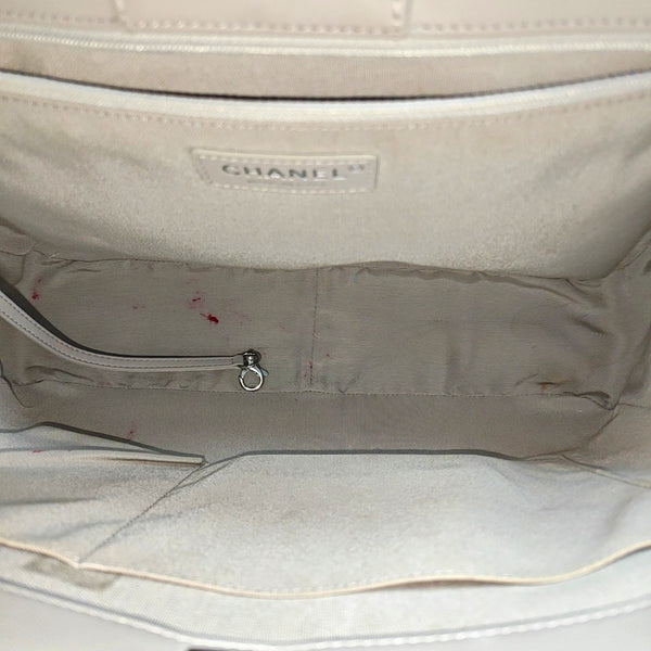 CLASSIC CC SHOPPING TOTE Large Quilted Calfskin Gray