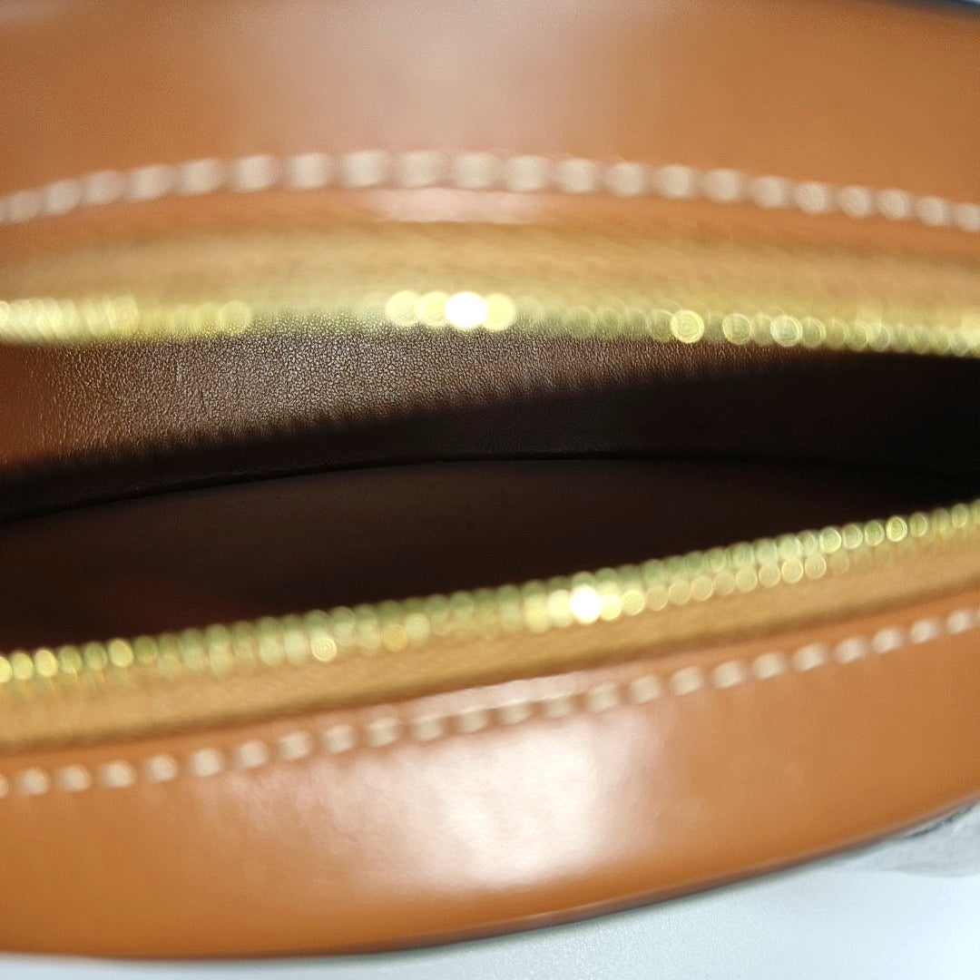 TRIOMPHE Small Calfskin Brown
