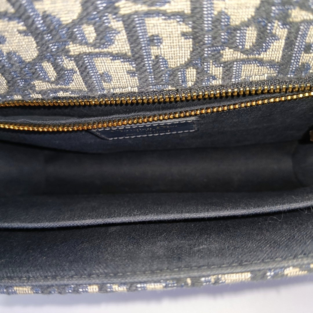 30 Montaigne Oblique Canvas Blue