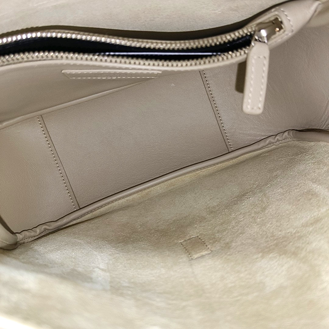 LE 5 À 7 Small Calfskin Gray