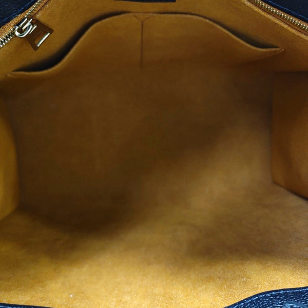 ONTHEGO MM Monogram Calfskin Black