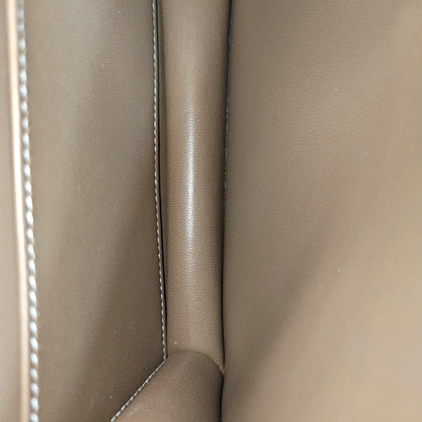 Constance 19 Epsom Gray