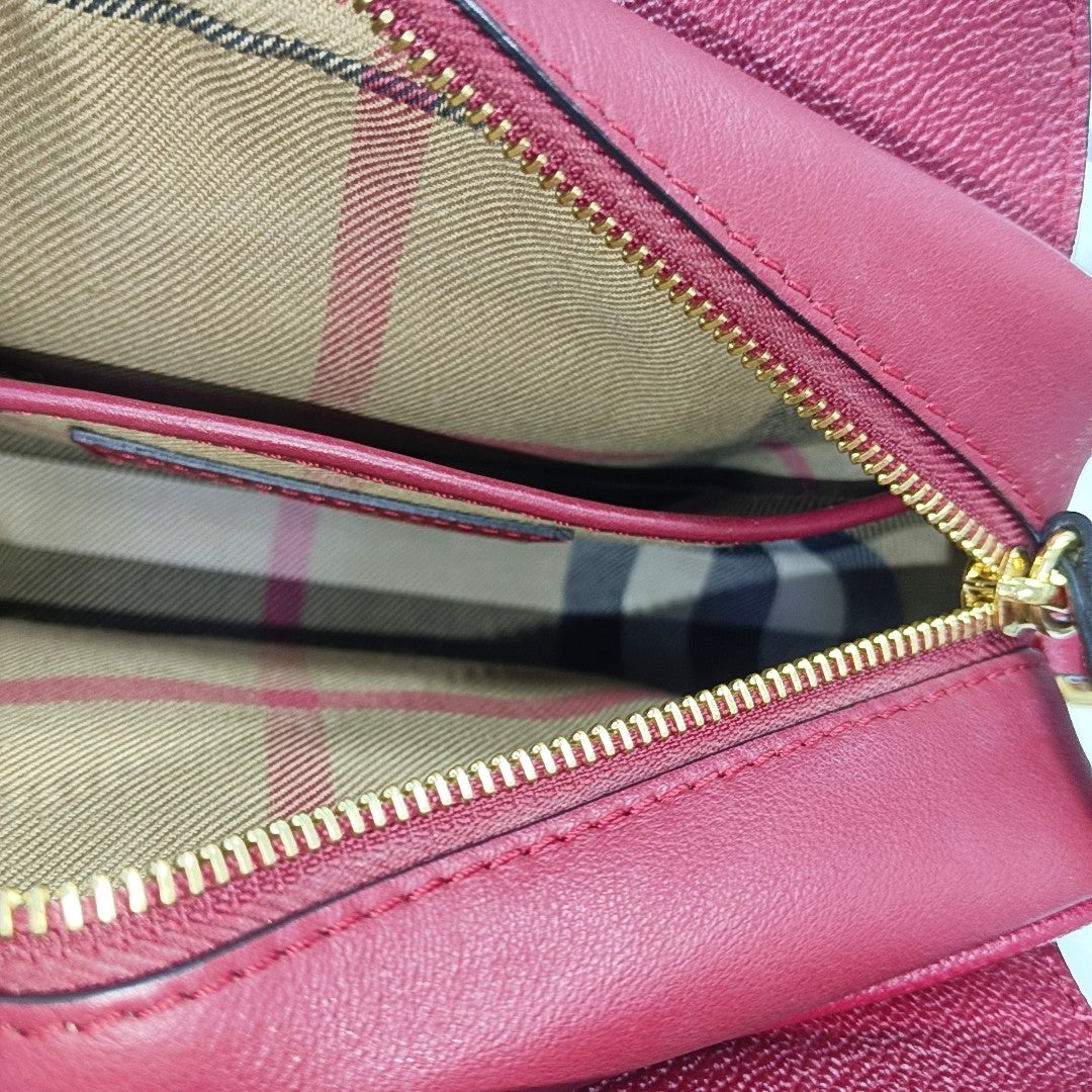 Buckle Calfskin Red