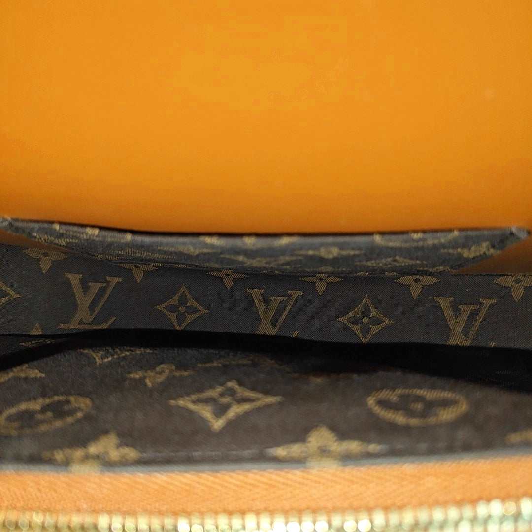 SWING Monogram Calfskin Brown