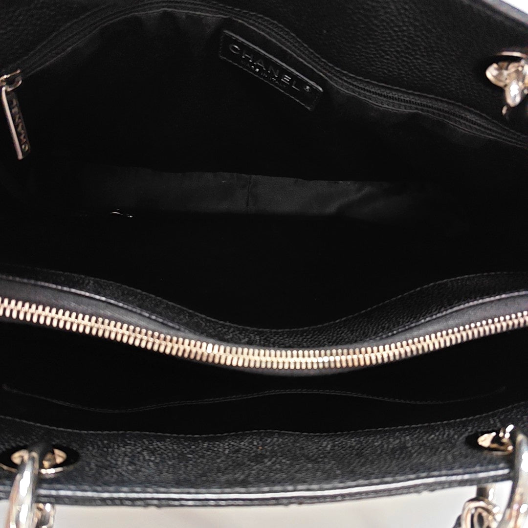 CHANEL GST Large Quilted Grained Calfskin Black