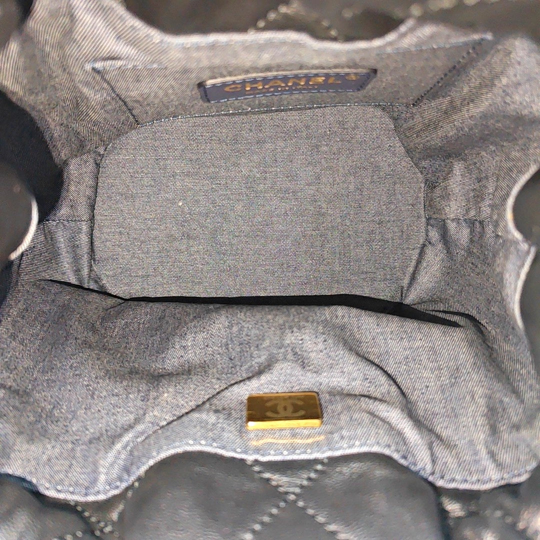 DRAWSTRING Quilted Lambskin Black