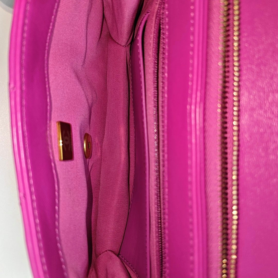 Authenticated pre-owned  CLASSIC FLAP Quilted Lambskin Purple - Shoulder Bag at Looply