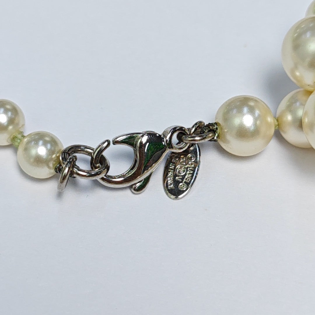 Faux Pearl White Necklace