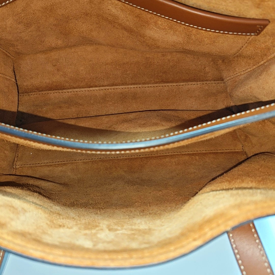 16 Medium Calfskin Brown