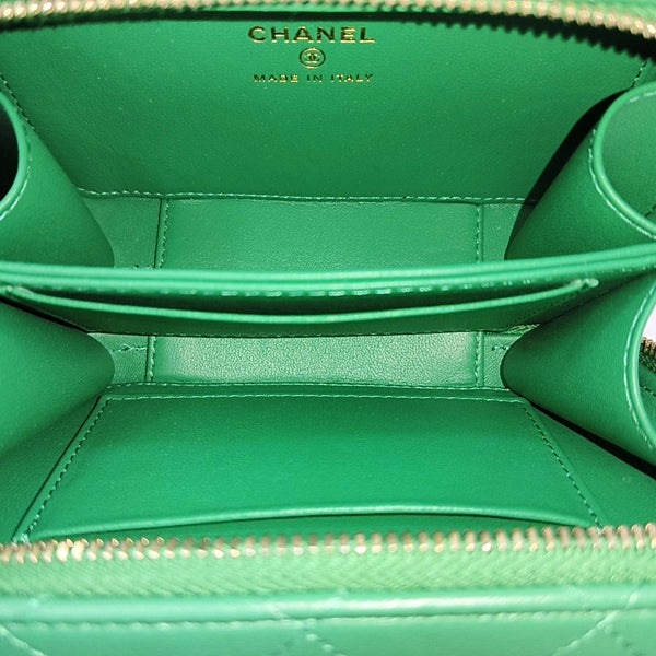 Quilted Lambskin Shoulder Bag Green
