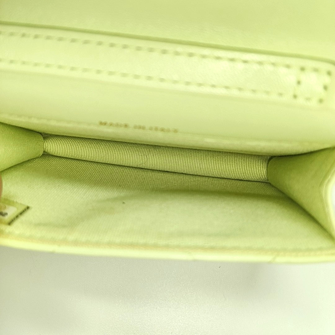 Authenticated pre-owned  CHANEL 19 Quilted Lambskin Green - Crossbody Bag at Looply