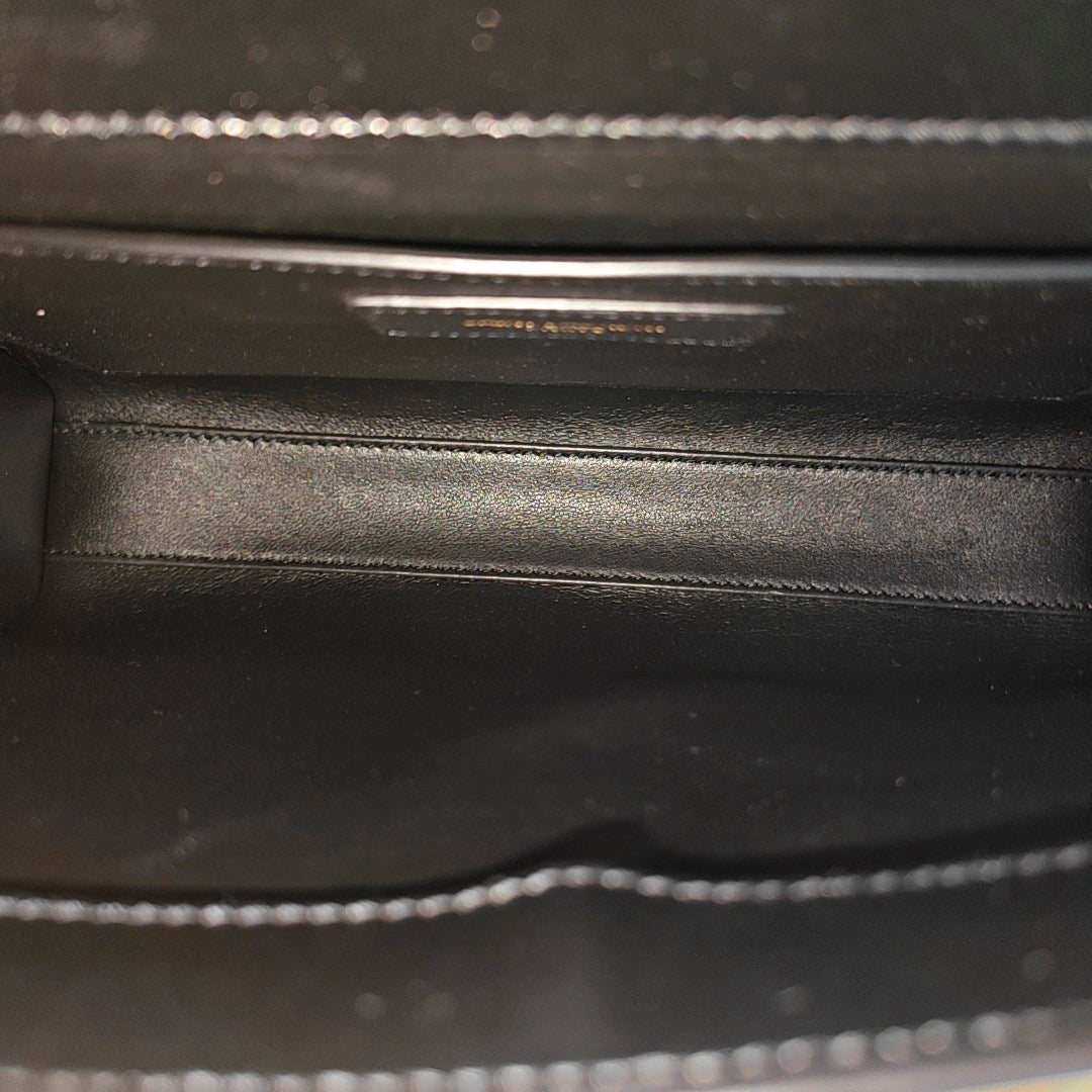 MANHATTAN Small Calfskin Black