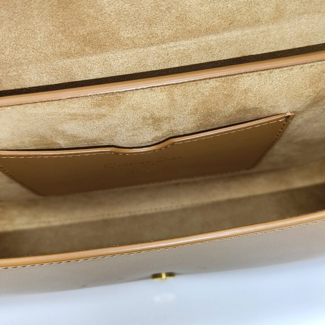 Bobby Medium Calfskin Brown