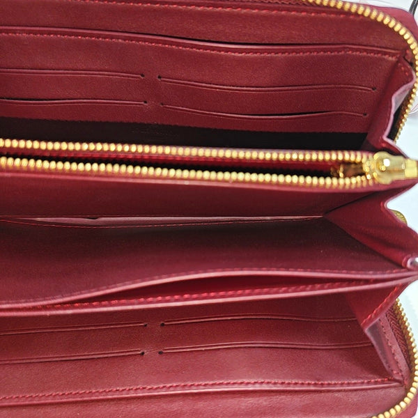 ZIPPY Calfskin Purple Wallet