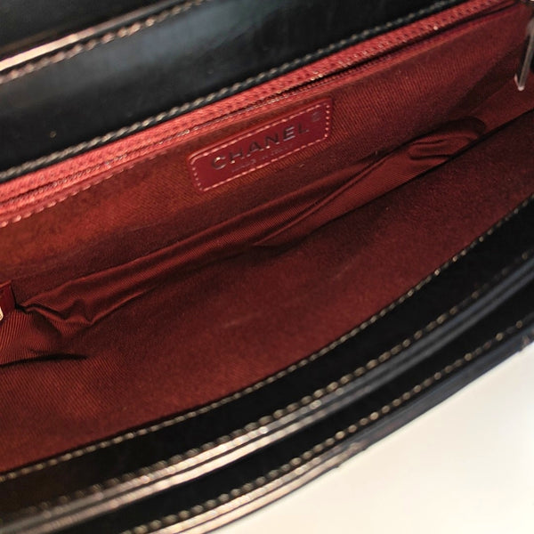 PREFECT EDGE Large Quilted Calfskin Black