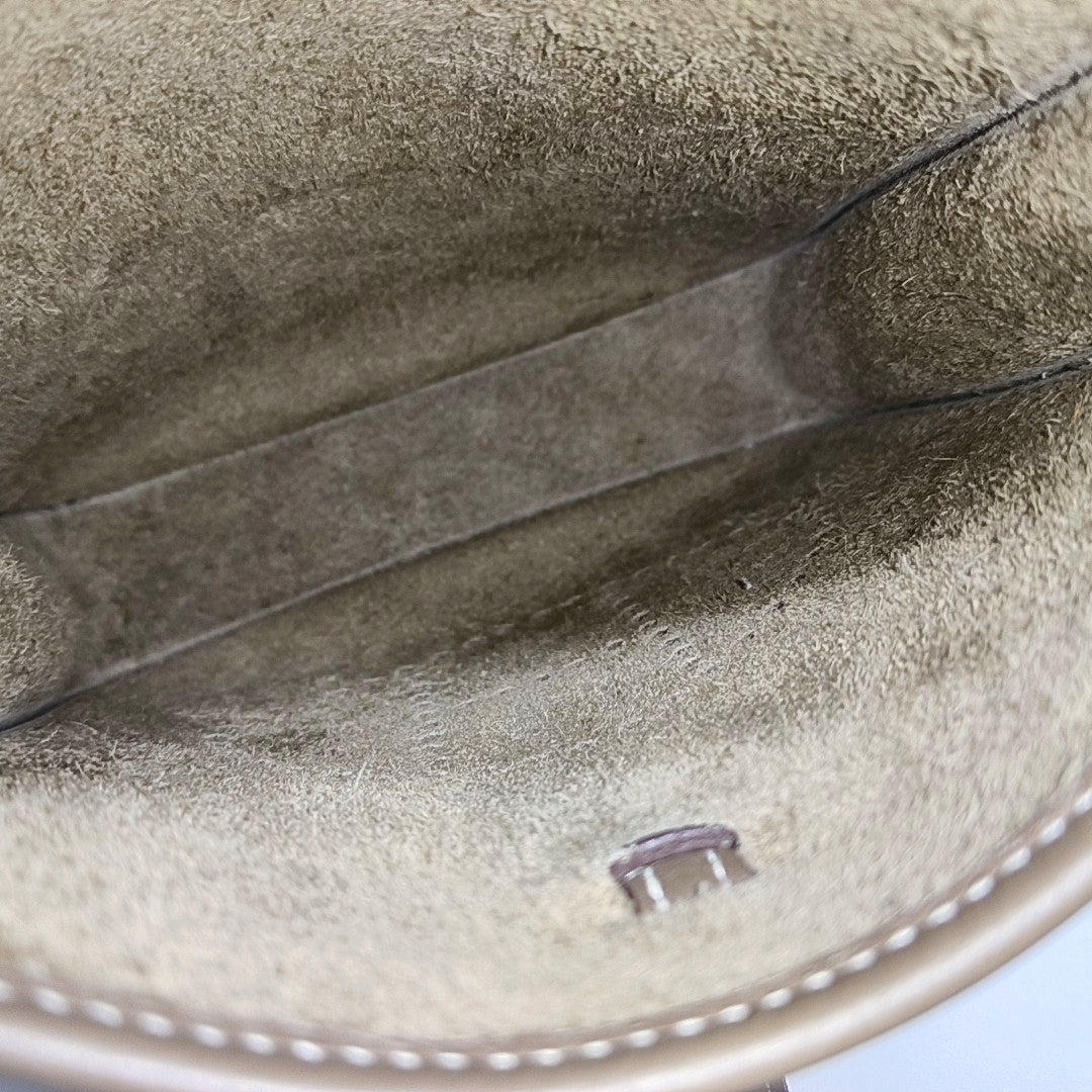 Authenticated pre-owned  Evelyne TPM Clemence Grey - Shoulder Bag at Looply