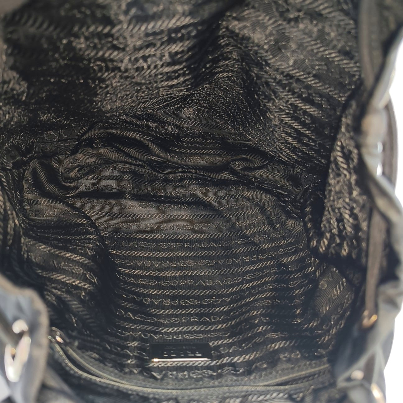 Vela Small Nylon Black