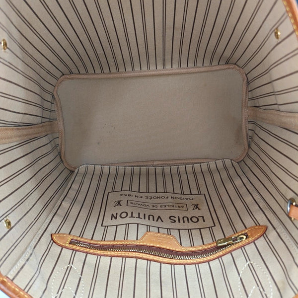 NEVERFULL MM Lona Monogram Revestida Marrón