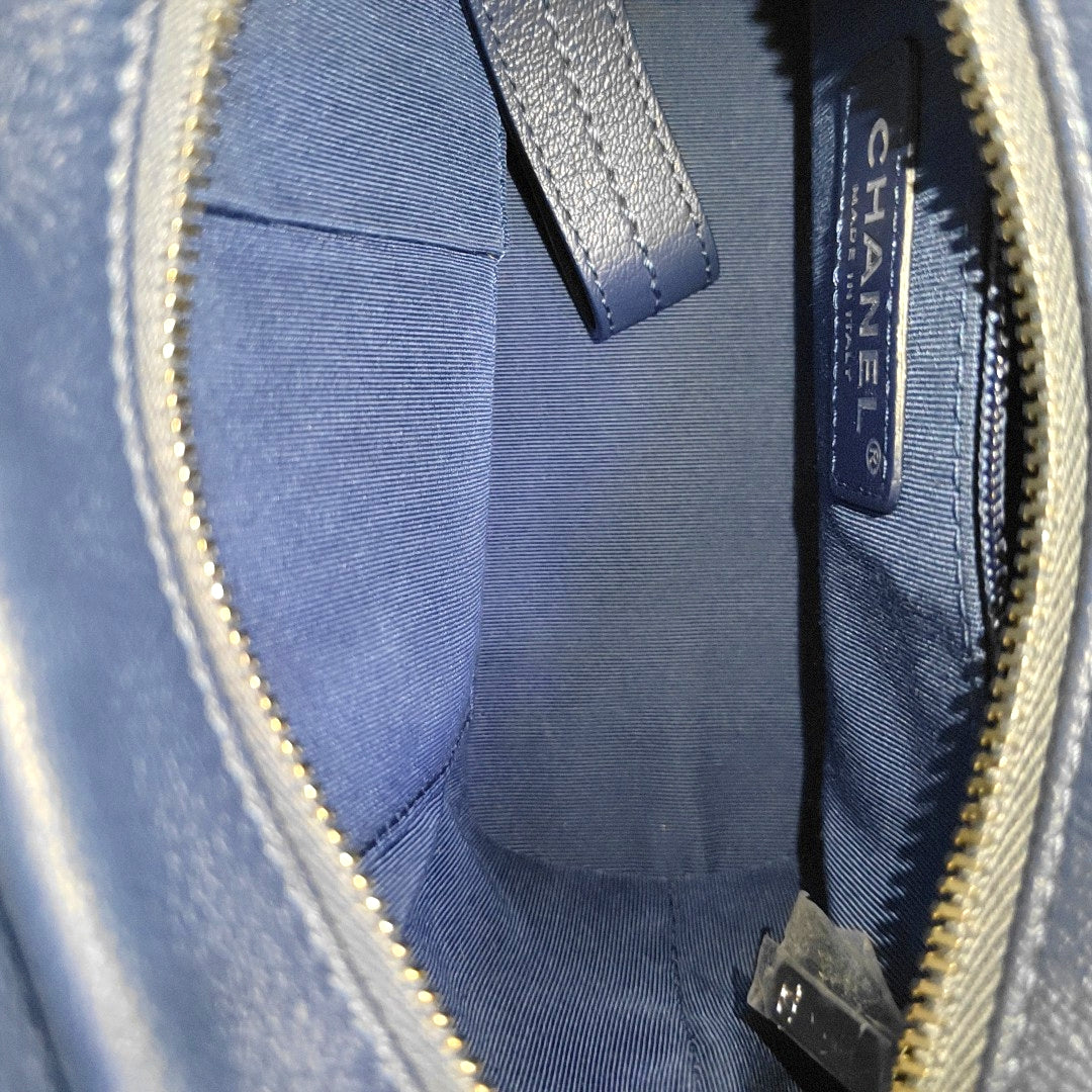 GABRIELLE Small Quilted Calfskin Blue