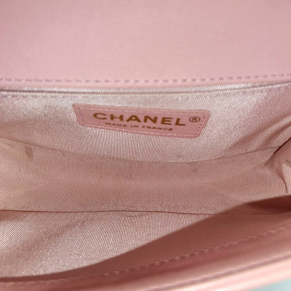 Authenticated pre-owned  BOY CHANEL Small Quilted Calfskin Pink - Shoulder Bag at Looply