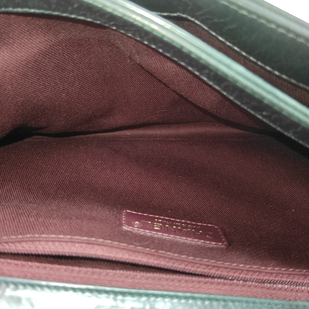 PREFECT EDGE Large Quilted Calfskin Green