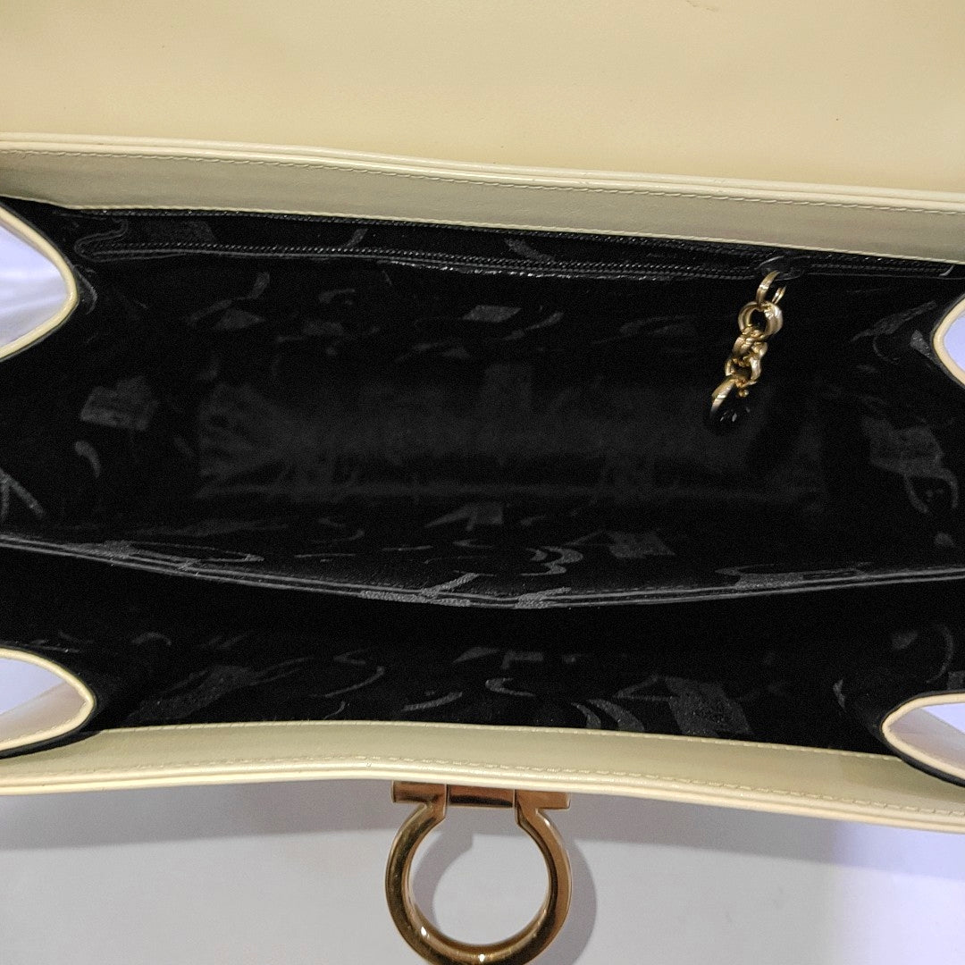 Kelly Calfskin Beige