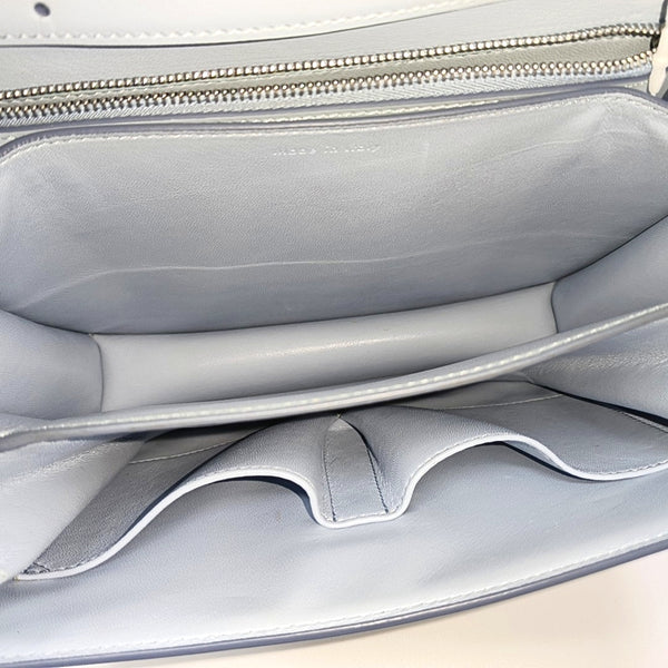 CLASSIC BOX Medium Calfskin Blue