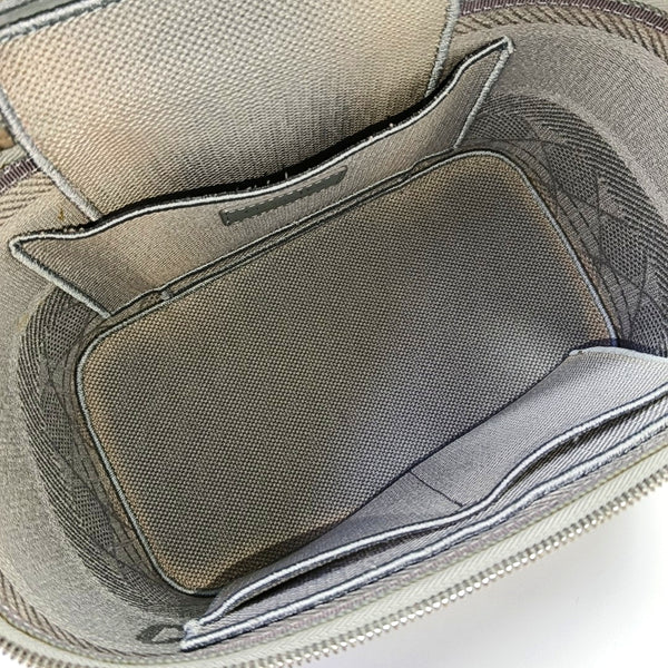 Travel Vanity Cannage Canvas Gray