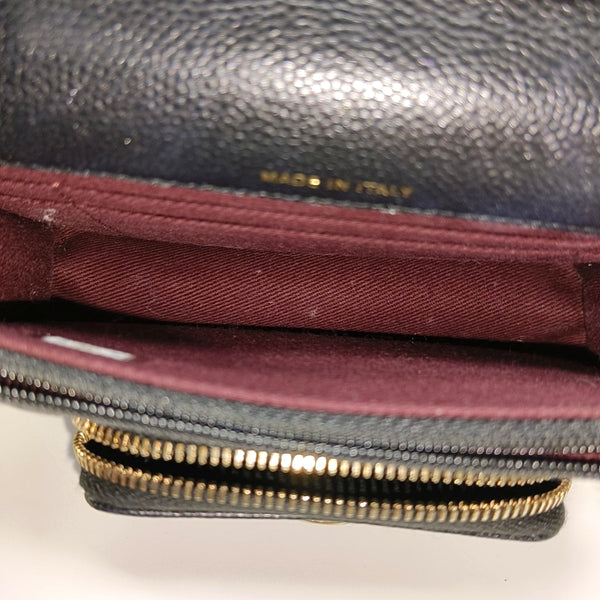 Authenticated pre-owned  BUSINESS AFFINITY Quilted Grained Calfskin Black - Shoulder Bag at Looply