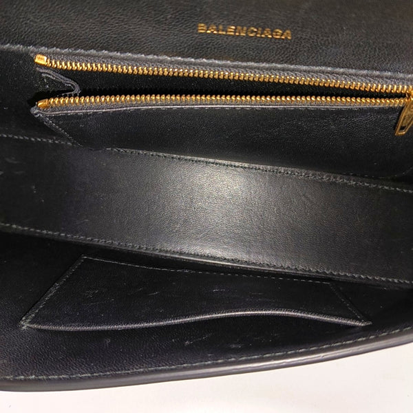 Hourglass Calfskin Black