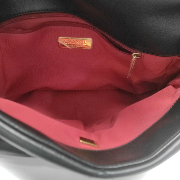CHANEL 19 Medium Quilted Lambskin Black