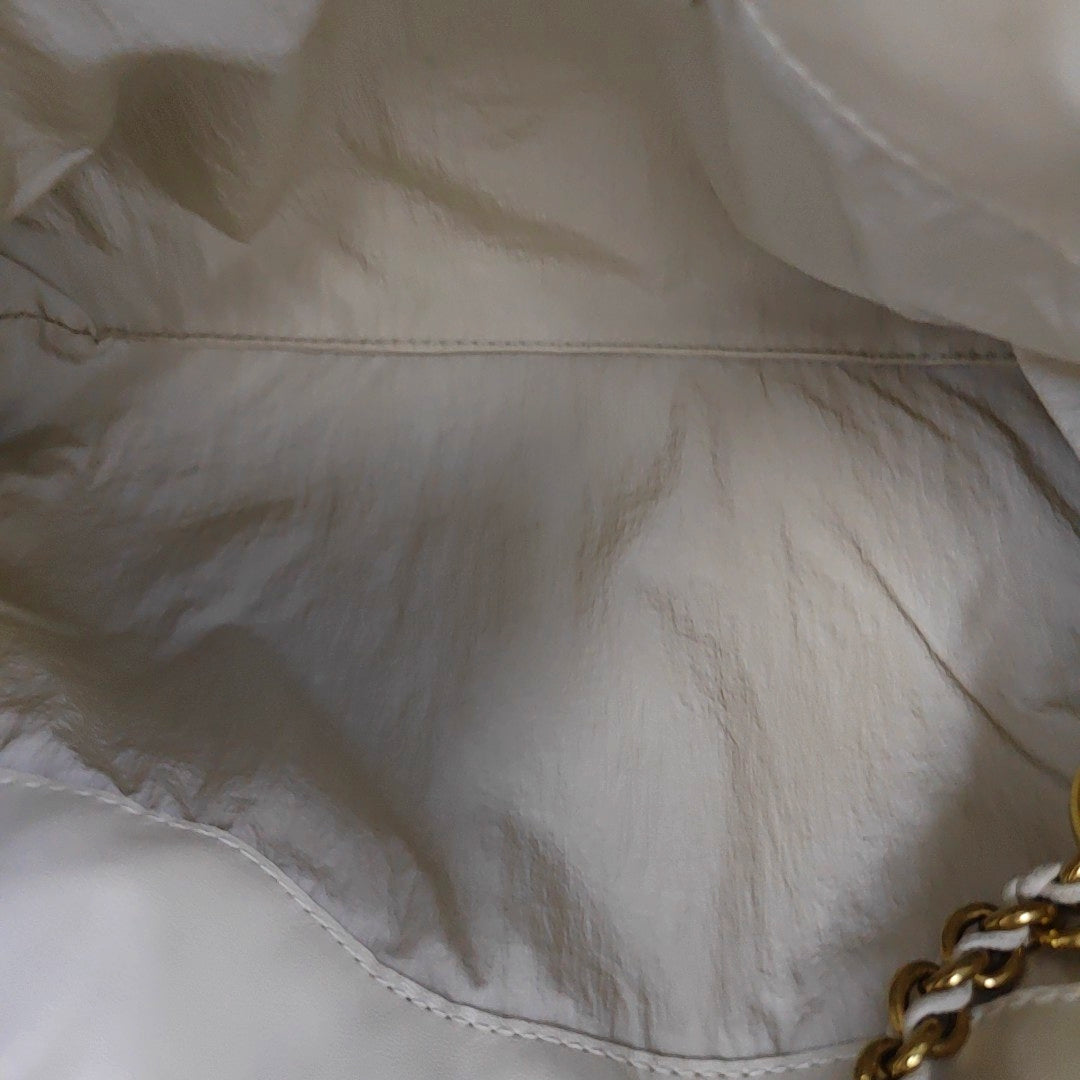 The Pouch Large Calfskin White