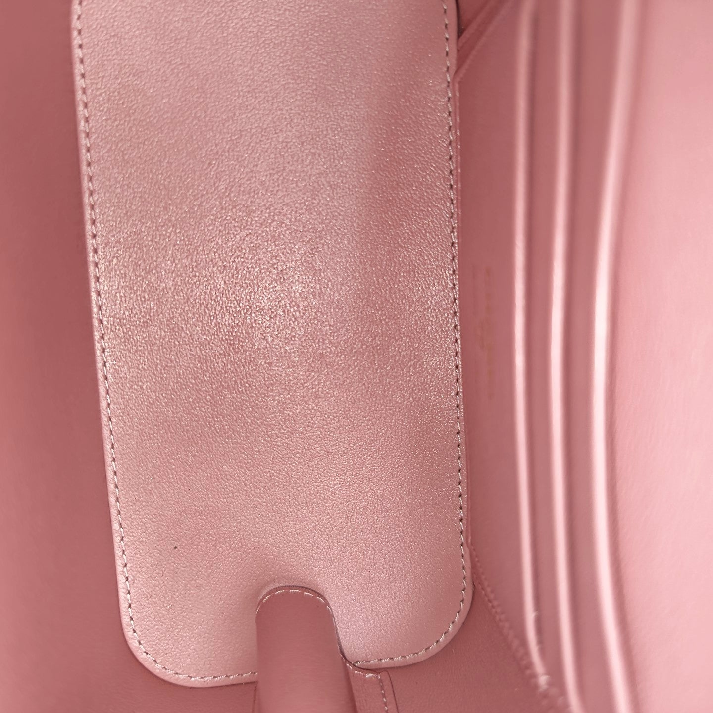 Quilted Lambskin Shoulder Bag Pink