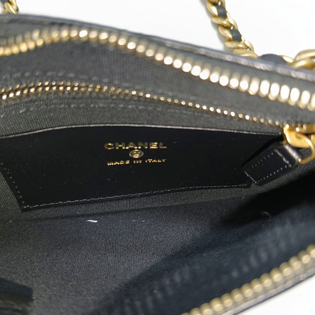 HOBO Small Quilted Lambskin Black
