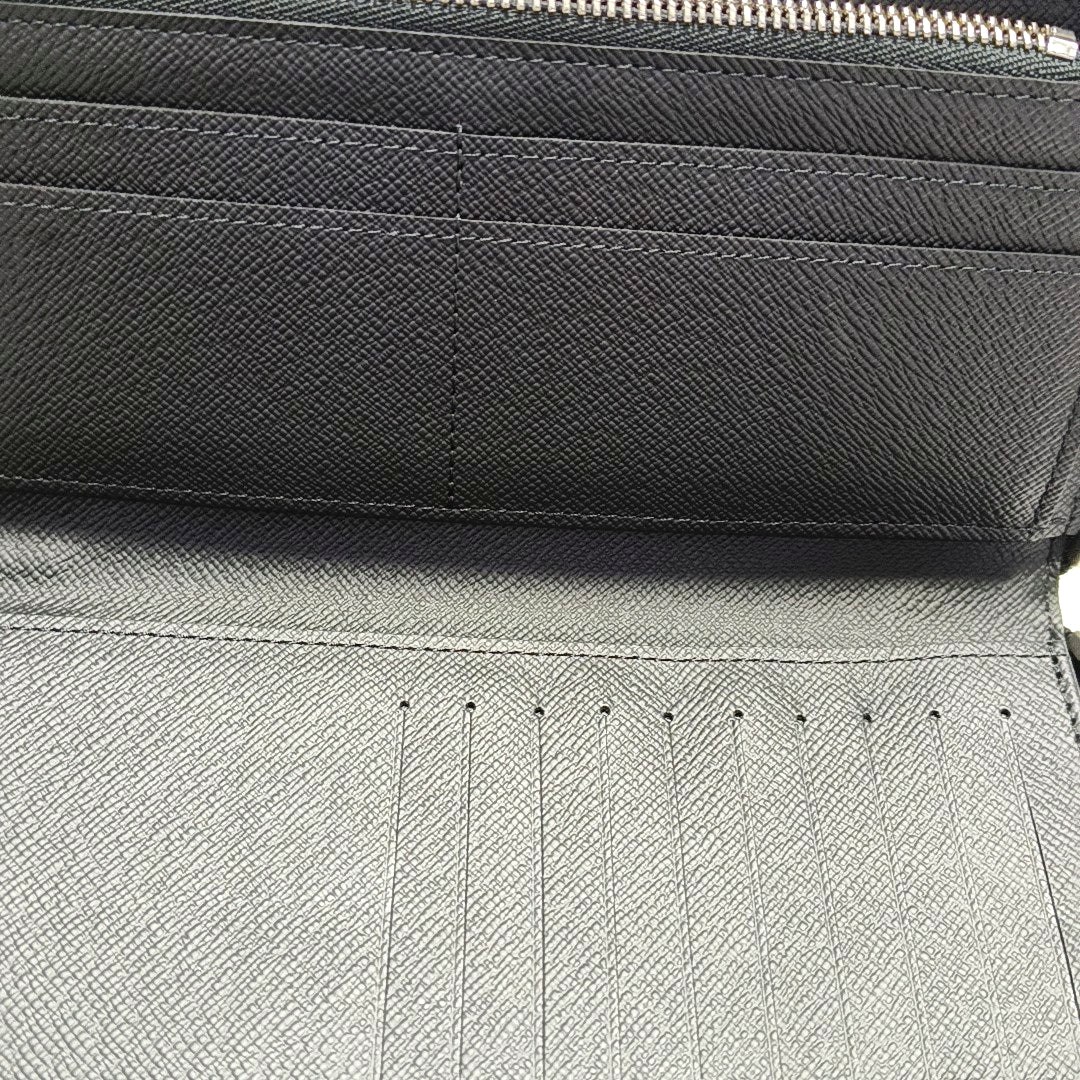 ZIPPY Damier Graphite Coated Canvas Gray