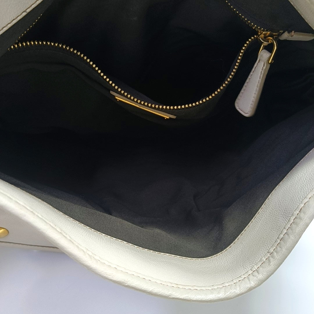 Miu Coffer Quilted Lambskin Beige