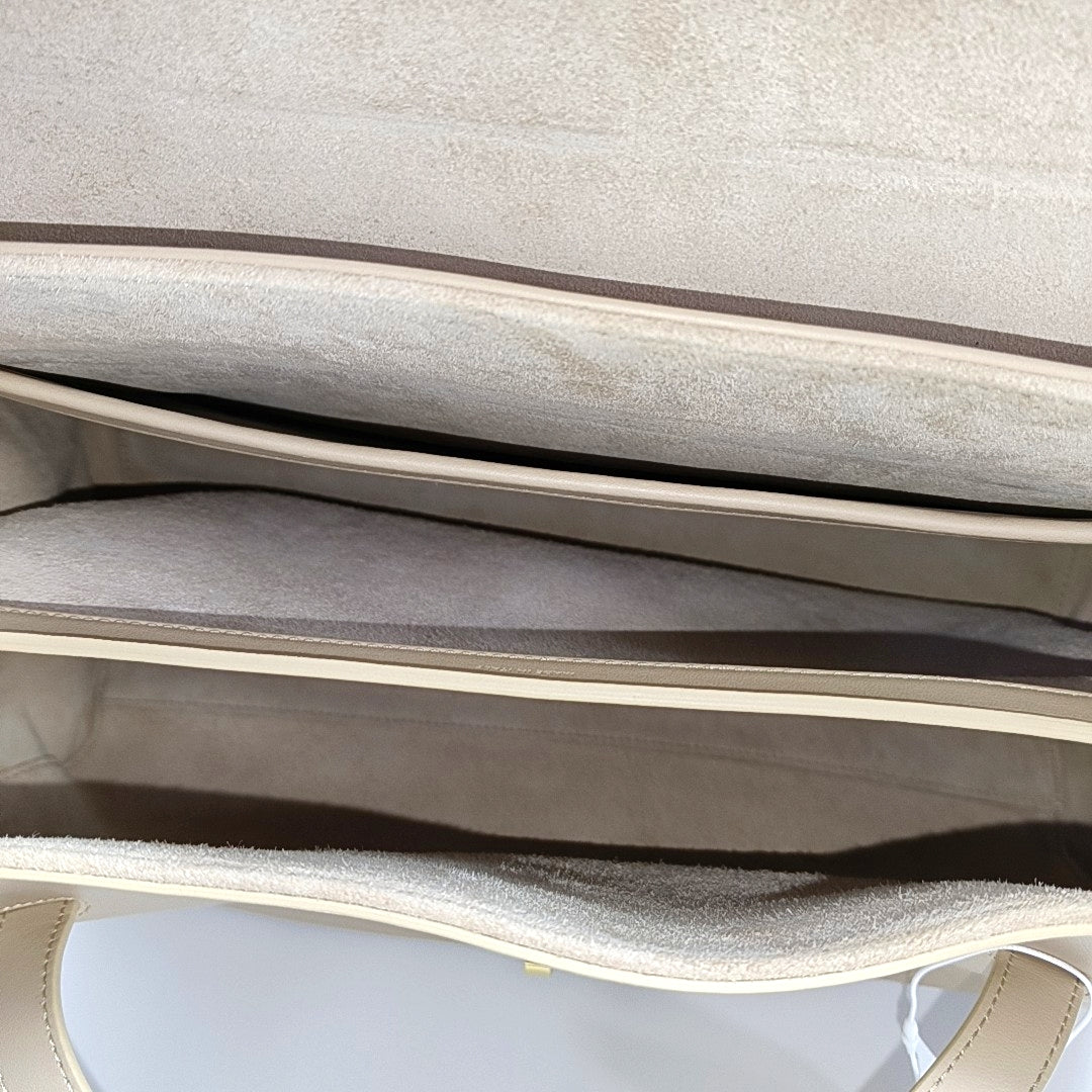 16 Large Calfskin Beige