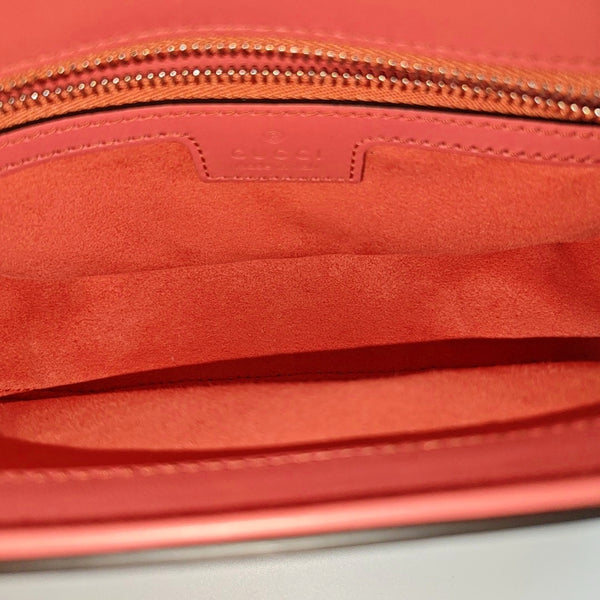 Authenticated pre-owned  GG Marmont Mini Calfskin Red - Shoulder Bag at Looply