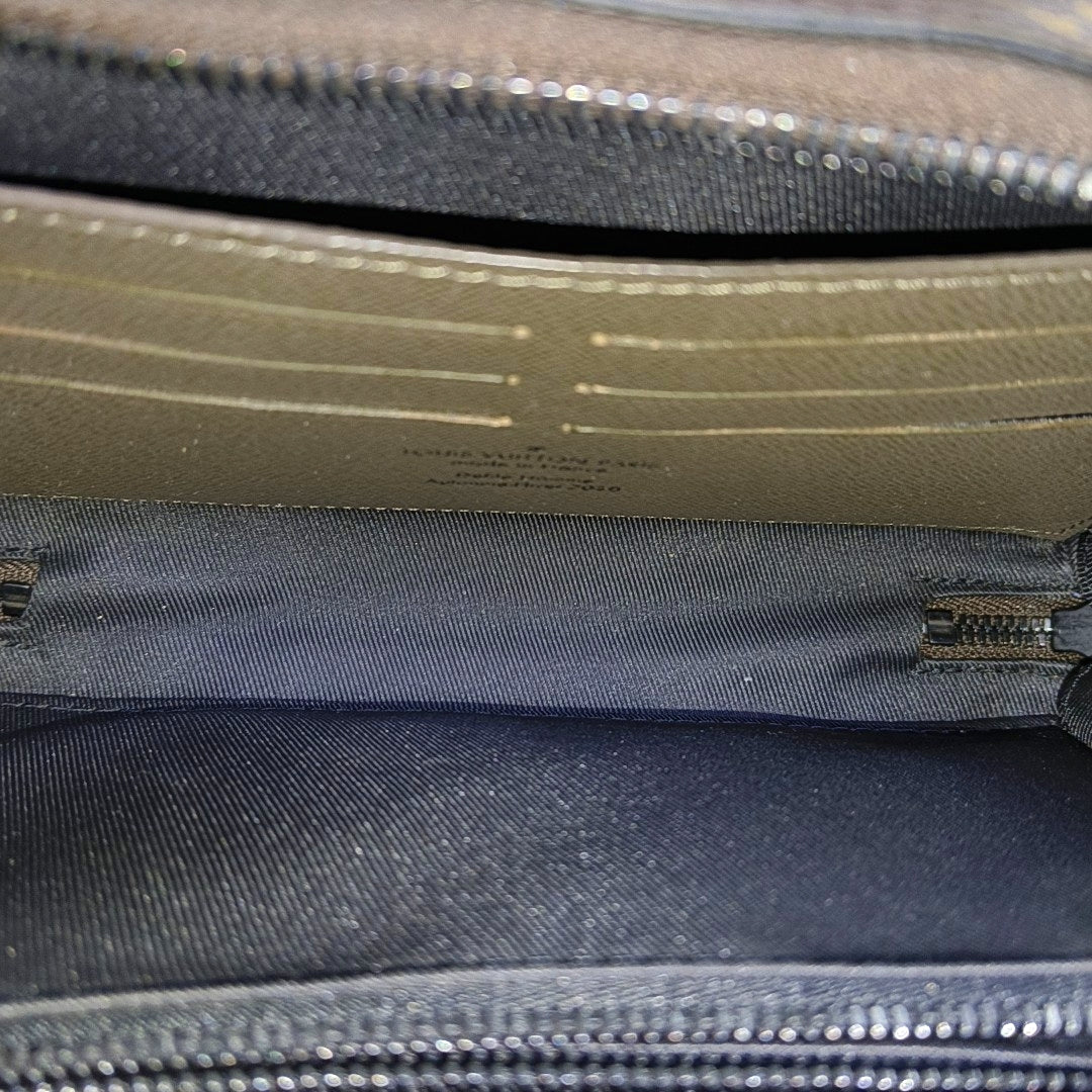 WALLET TRUNK Monogram Calfskin Gray