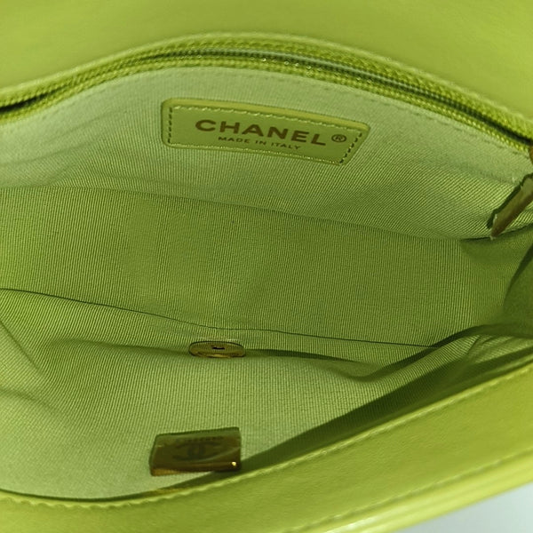 CLASSIC FLAP Mini Quilted Calfskin Green