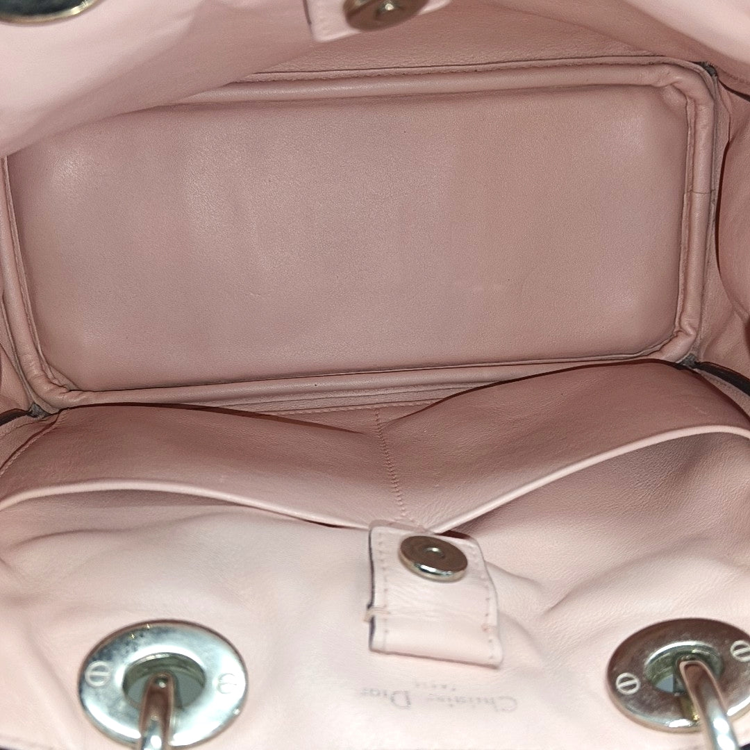 Authenticated pre-owned  Diorissimo Calfskin Beige - Tote Bag at Looply