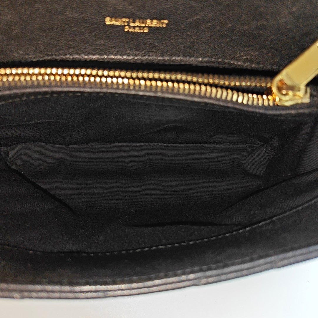 COLLEGE Medium Chevron Lambskin Black