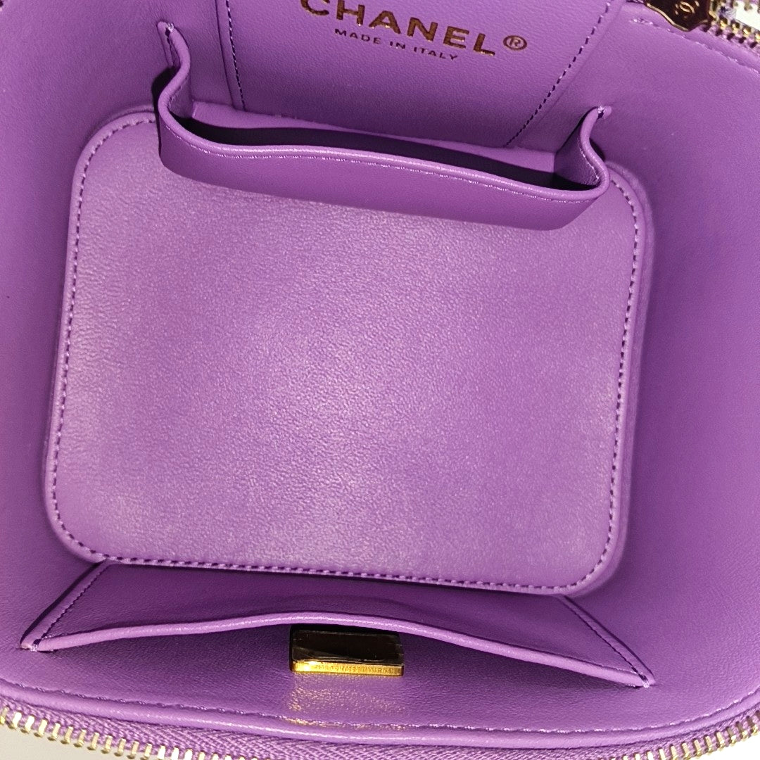 VANITY CASE Quilted Grained Calfskin Purple