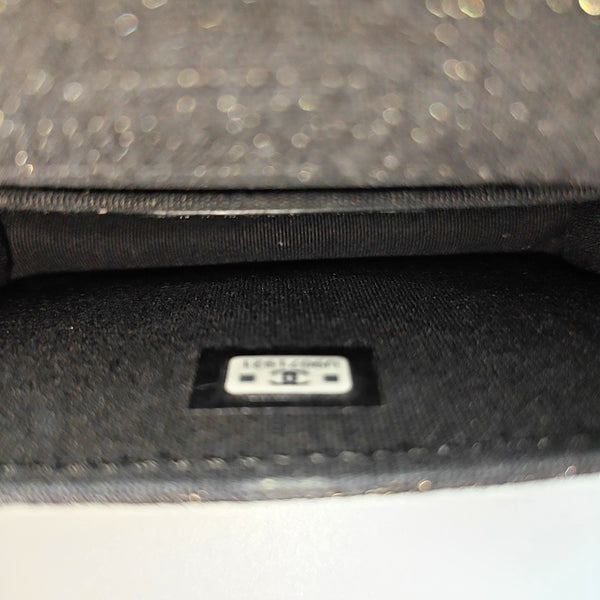 Authenticated pre-owned  CLASSIC FLAP Quilted Denim Black - Shoulder Bag at Looply